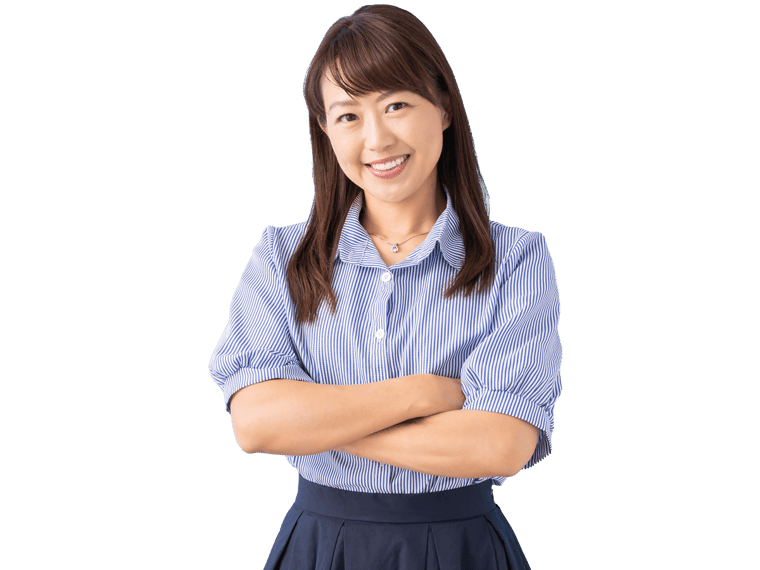 Mandarin transcreation services,  Asian middle age asian woman who smiles
